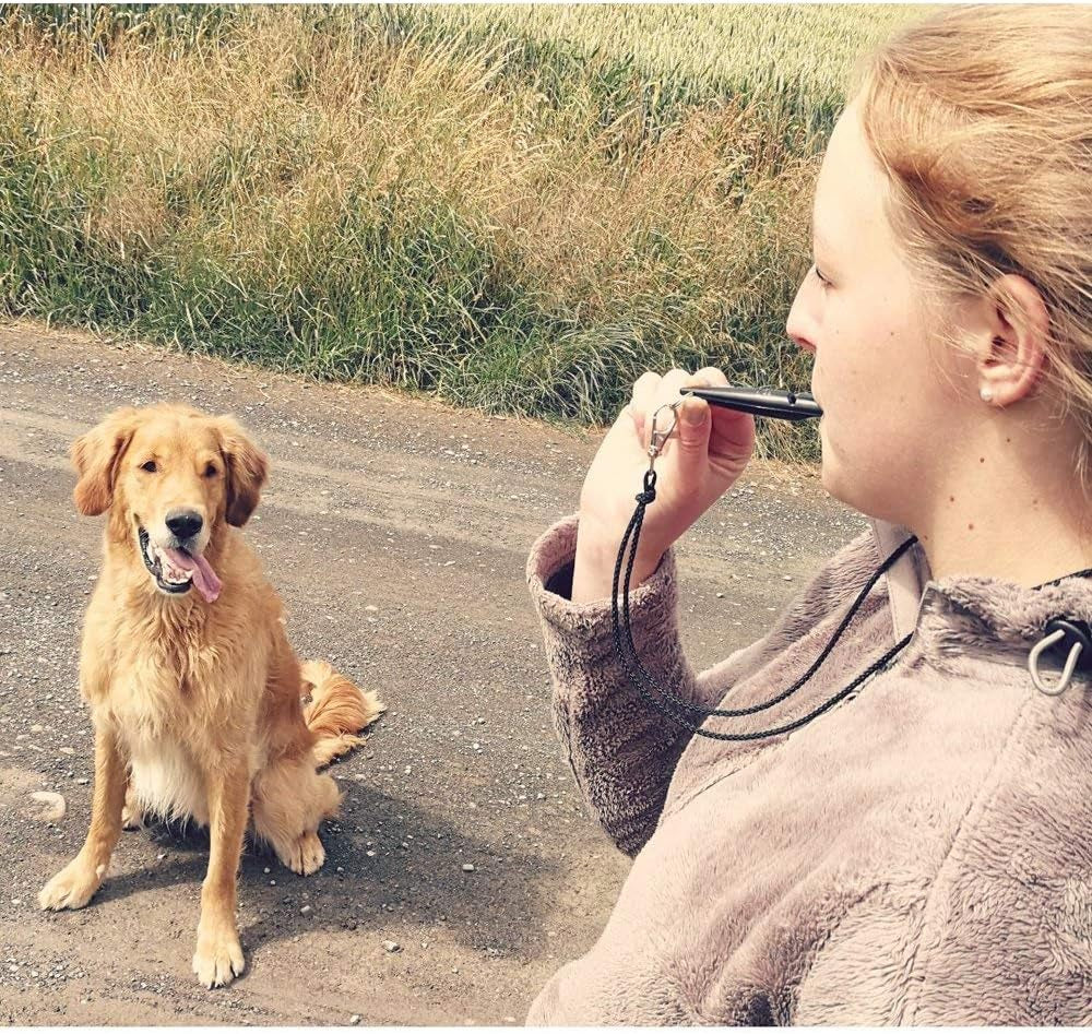 211.5 Dog Training Whistle. Medium High Single Note. Preferred by Larger Dog Breeds. BPA Free Plastic. Good Distance Whistle. Genuine Made in England (Carmine Red)